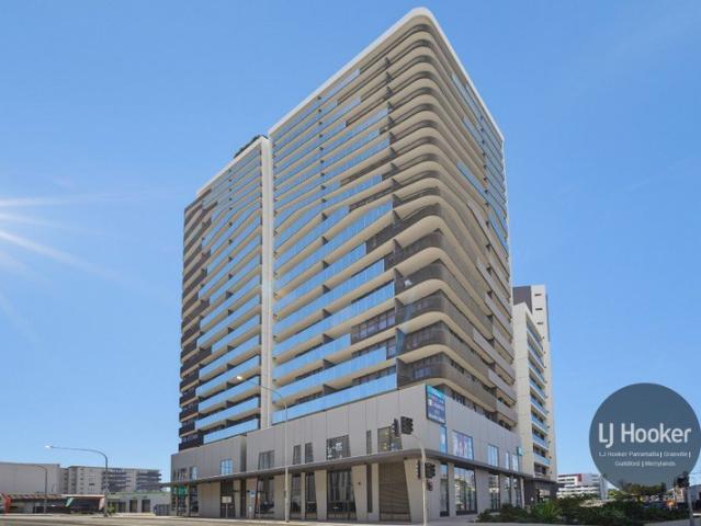 Spectacular Sky High Luxury with Panoramic Views | A Rare 17th Floor Opportunity!