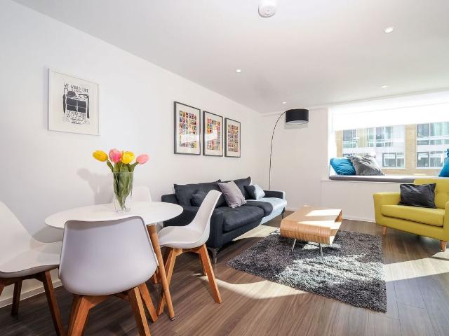Spectrum Way, Wandsworth, London SW18, 1 bed flat to rent, £3,750 pcm | PrimeLocation