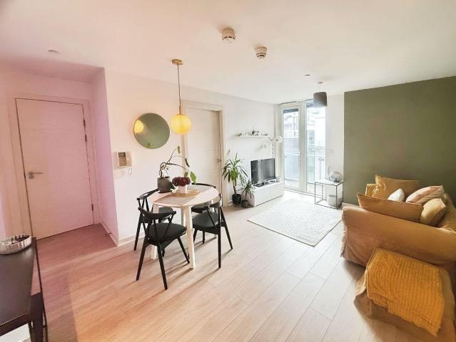 Spectrum, Blackfriars Road, Salford M3, 2 bed flat to rent, £1,350 pcm | PrimeLocation