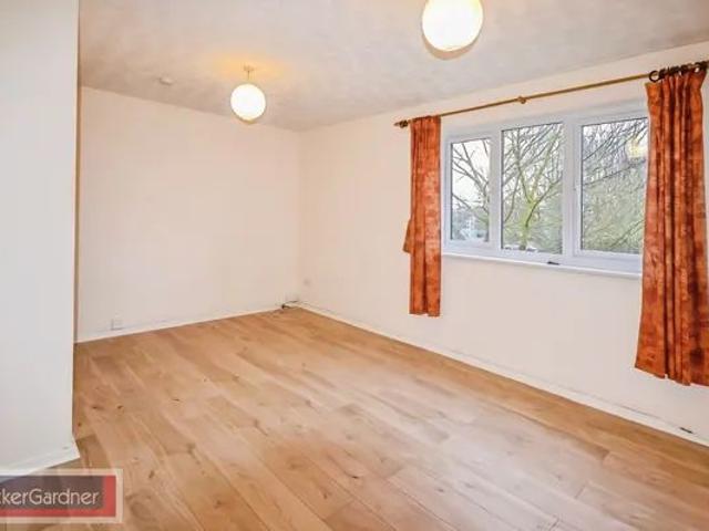 Speedwell Close, Cherry Hinton, CB1 9YS