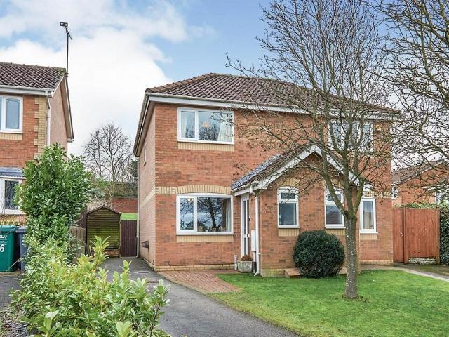 Speedwell Close, Swadlincote DE11 2 bed semi detached house to rent £895 pcm £207 pw