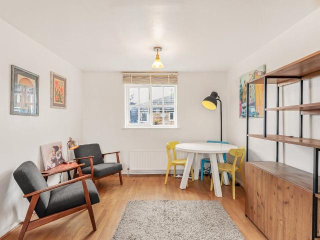 Speldhurst Road, London E9, 2 bed flat to rent, £2,450 pcm | PrimeLocation