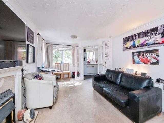 Spencer Court, Banbury, OX16