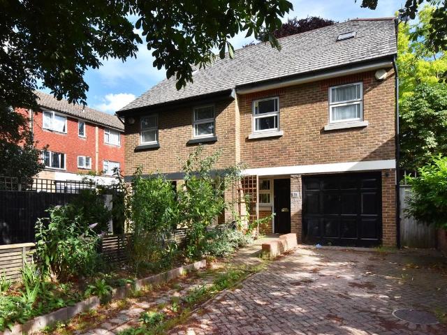 Spencer Road, Bromley BR1, 3 bed semi detached house to rent, £2,750 pcm | PrimeLocation