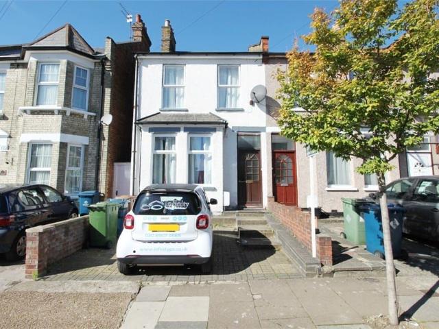 Spencer Road, Harrow HA3, 3 bed semi detached house to rent, £2,300 pcm | PrimeLocation