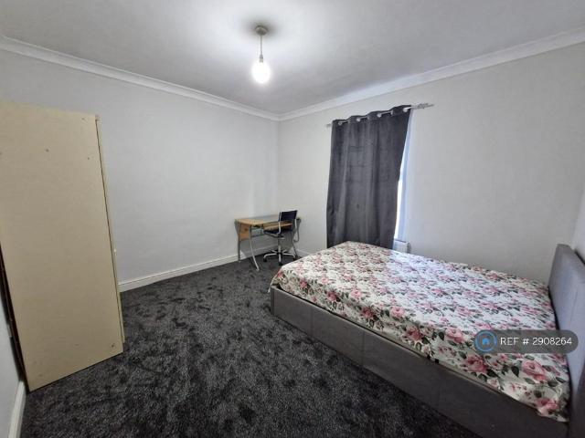 Spencer Road, Luton, LU3 1 bed in a house share to rent £650 pcm £150 pw