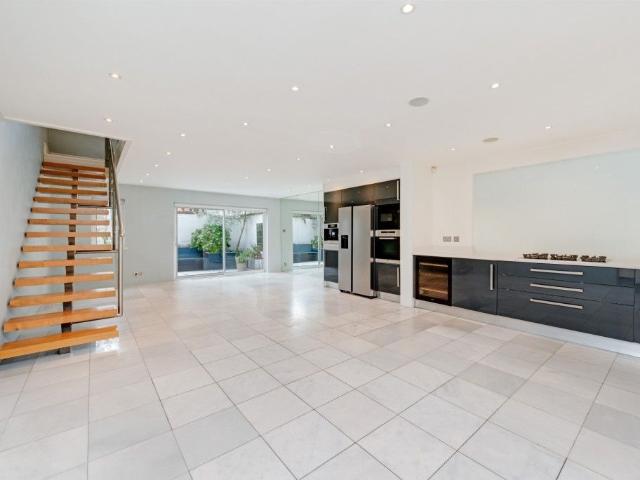 Spencer Walk, Hampstead NW3, 4 bed terraced house to rent, £8,500 pcm | PrimeLocation