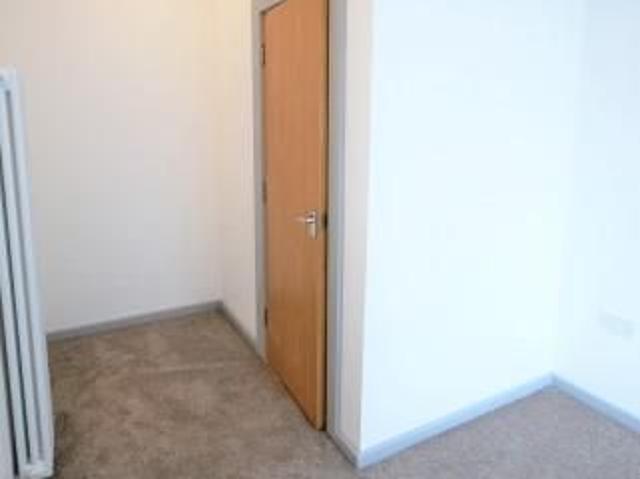 Spenser Street, Padiham BB12, 2 bed flat to rent, £595 pcm | PrimeLocation