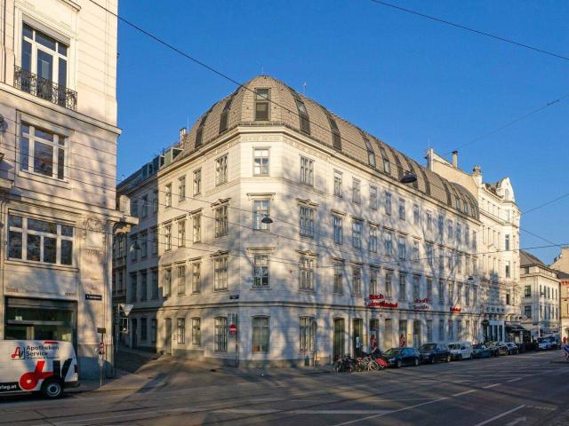 ALSERGRUND! Moderne Maisonette mit Dachterrasse im Gründerzeithaus