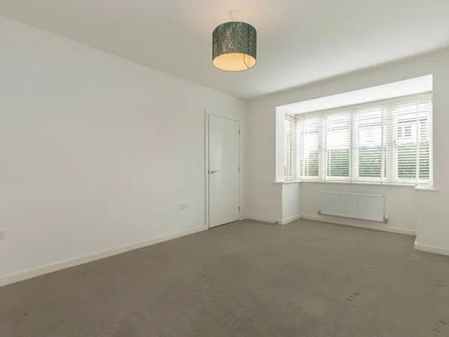 Spitfire Drive, Witney