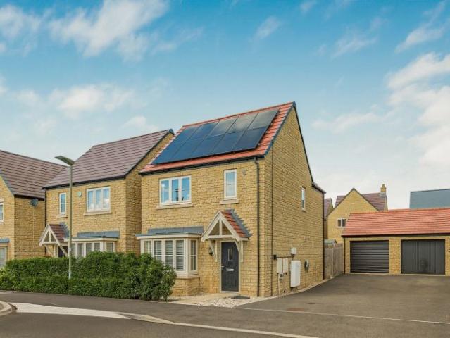Spitfire Drive, Witney OX29, 3 bed detached house to rent, £1,900 pcm | PrimeLocation