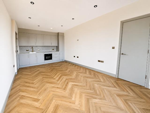 Spitfire House, Davigdor Road, Hove BN3, 1 bed flat to rent, £1,450 pcm | PrimeLocation