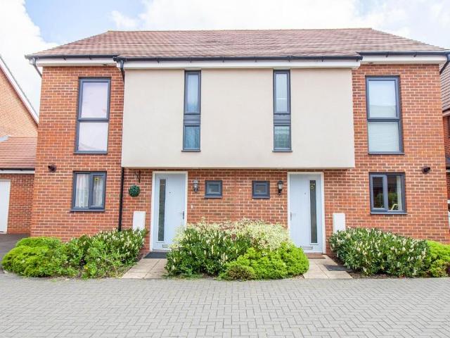 Spitfire Road, Cambourne 3 bed semi detached house to rent £1,550 pcm £358 pw