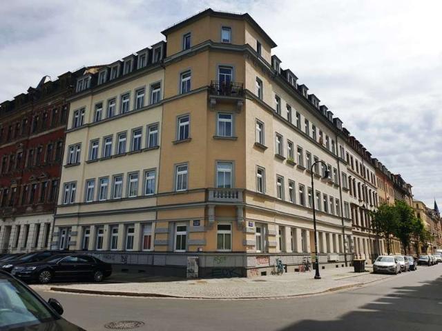 Spitzen 2 Raum WE vermietet in optimaler Lage mit super Verkehrsanbindung im Hechtviertel