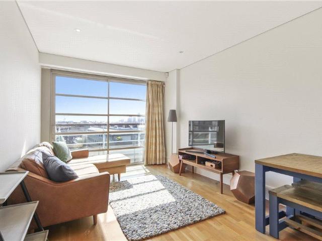 Spice Quay Heights, 32 Shad Thames. 1 bed apartment to rent £2,700 pcm £623 pw