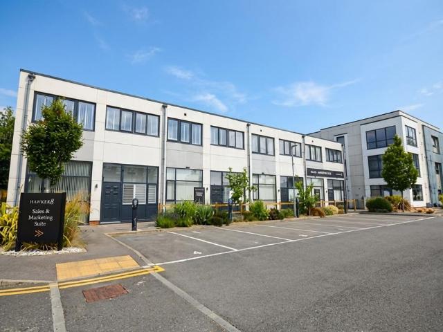 Spindle Close, Folkestone CT18 2 bed apartment to rent £1,275 pcm £294 pw