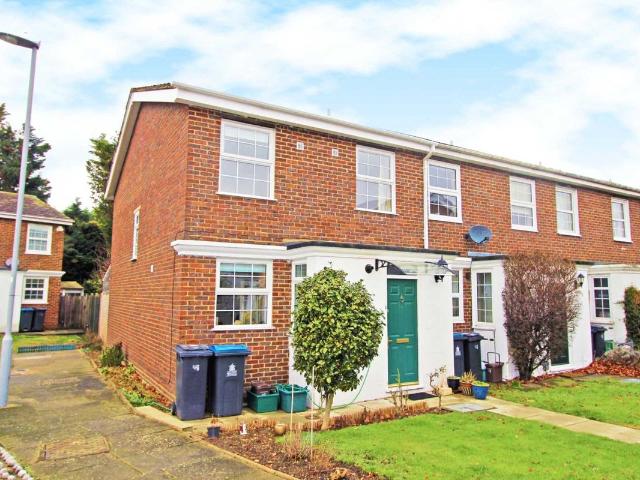 Spinney Close, New Malden KT3, 3 bed end terrace house to rent, £2,350 pcm | PrimeLocation