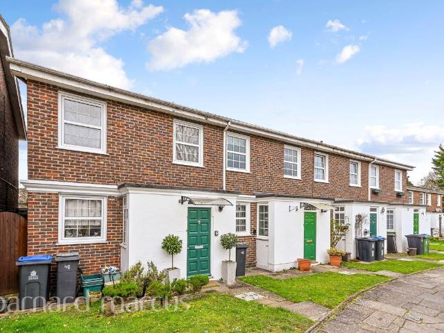 Spinney Close, New Malden KT3, 3 bed property to rent, £2,500 pcm | PrimeLocation
