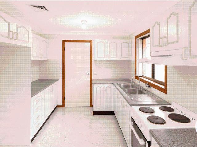 Splendid 3 Bedroom Townhouse Available Now!