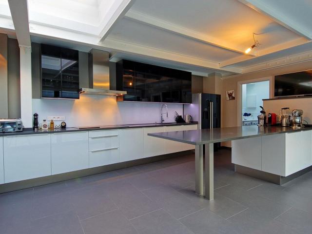 Splendid Loft 4 bedrooms with terrace close to the EEC