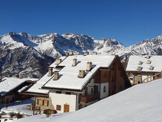 Splendido alloggio 70 mq in chalet e box AFFITTO ANNUALE