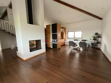 Splendido appartamento 3,5 locali con soppalco e vista sui vigneti – Castel San Pietro
