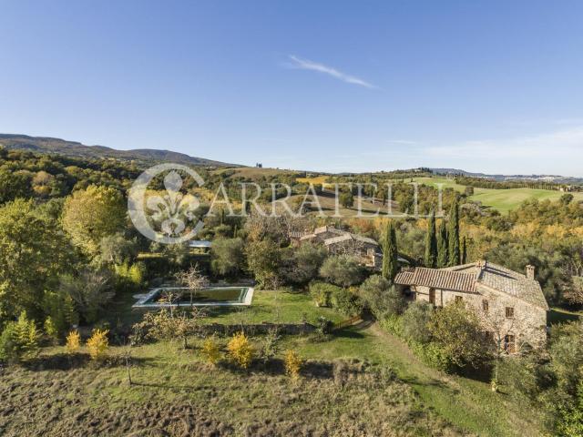 Splendido e antico casale del 1700 ristrutturato nel rispett. 533m² Sarteano