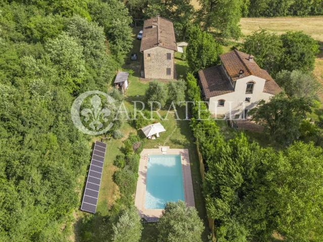 Splendida colonica con piscina e bosco privato nel Chianti. 300m² San Casciano in Val di Pesa