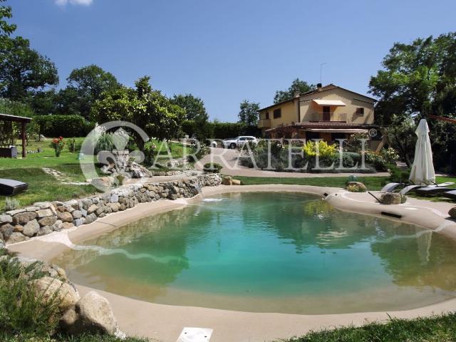 Splendida villa di pregio nei colli fiorentini a quaranta ch. 300m² Certaldo