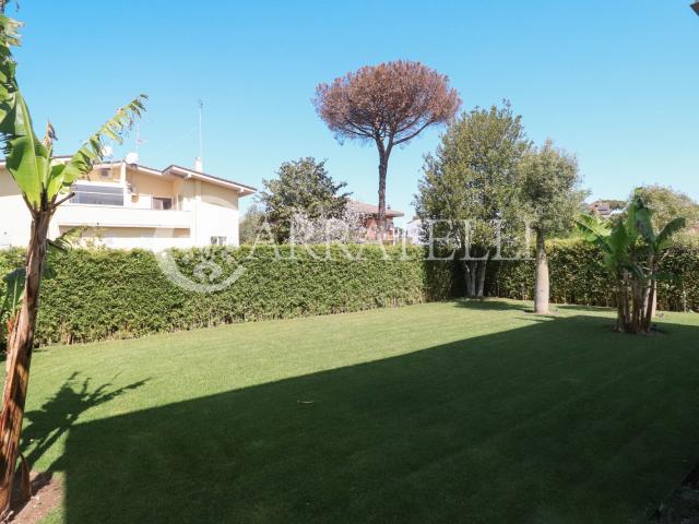 Villa Di Lusso Completamente Ristrutturata Nel Cuore DELL’AX. 650m² Roma