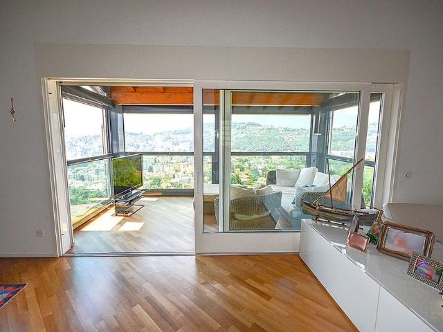 Splendida villetta con vista lago e montagne Albonago Lugano