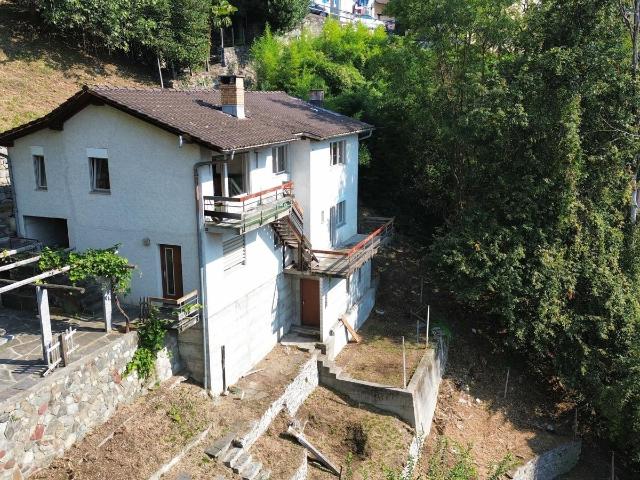 Splendida Vista sulla Valle Morobbia, Giardino con Pergola & Potenziale di Risanamento