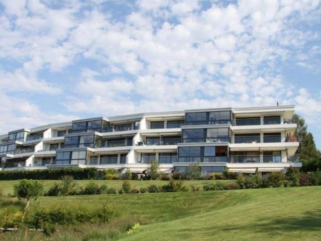 SPLENDIDE APPARTEMENT DE 4 PIECES AVEC VUE PANORAMIQUE A LUTRY