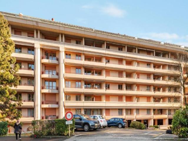 Splendide appartement en attique avec grande terrasse