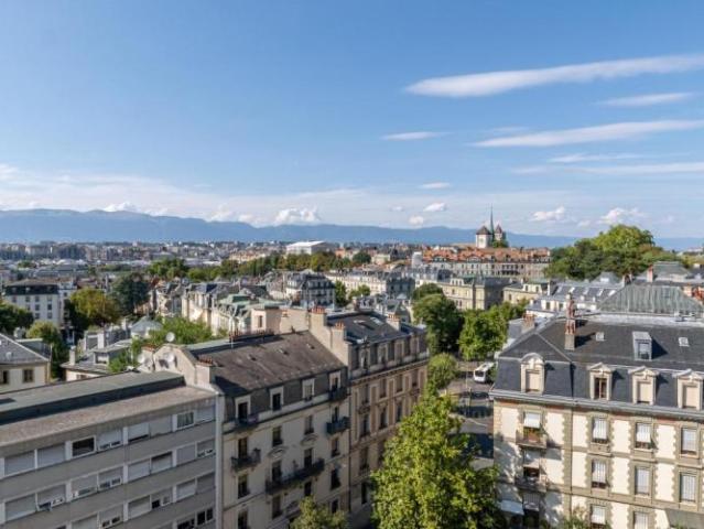 Splendide attique avec cachet