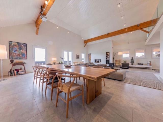 Splendide duplex de 6,5 pièces en attique Vue sur le Mont Blanc 10 minutes de Nyon