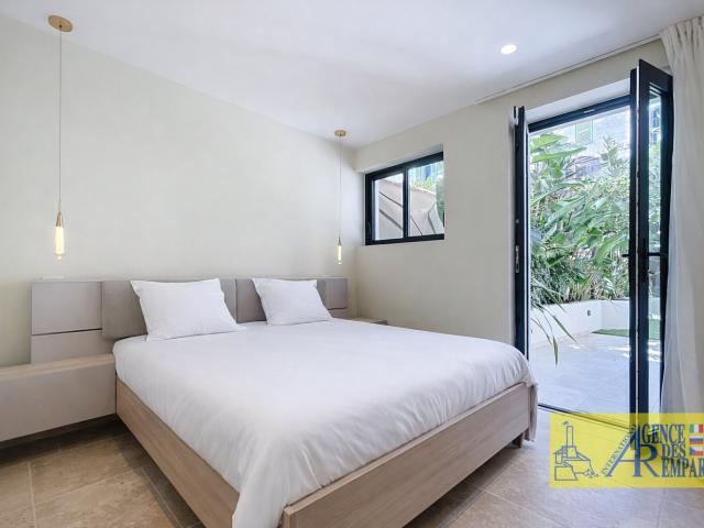 Splendide Duplex 106.61 M2 5 Pieces Avec Rez De Jardin 106m² Antibes