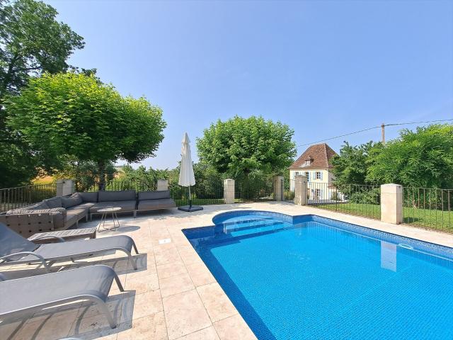 Splendide Propriété de Campagne Isolée 295m² Valence sur Baïse