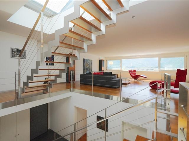 SPLENDIDES DUPLEX IM ATTIQUE IN DER ZENTRALSTADT SIERRA