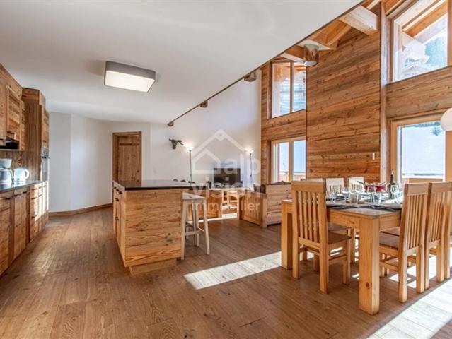 SPLENDIDES 5,5 ZIMMER DUPLEX SKI IN/SKI OUT ZENTRALSTATION