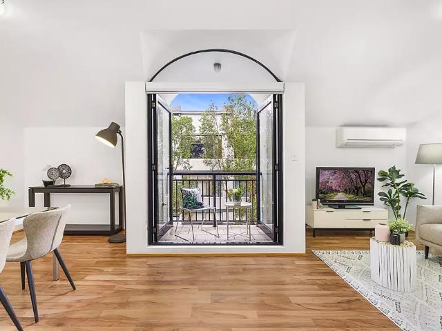 Split Level, Top Floor, Inner City Home