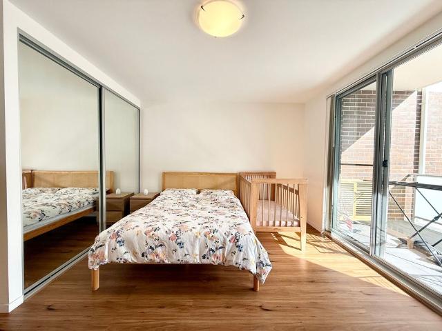 Split Level Apartment with 3 Balconies and Double Lock Up Garage