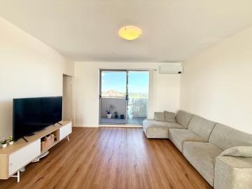 Split Level Apartment with 3 Balconies and Double Lock Up Garage
