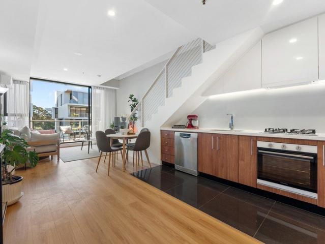 Split level apartment with resort style living