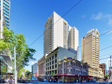 Split Level, Full Brick, 2 Bedroom with Darling Harbour& Water View,2 Car Spaces