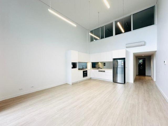 Split level| Many visitor car park spaces | Timber Floor