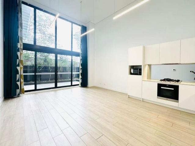 Split level| Many visitor car park spaces | Timber Floor