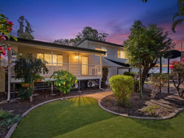 Split Level Stunner with Established WFH Amenity & Dual Living Potential