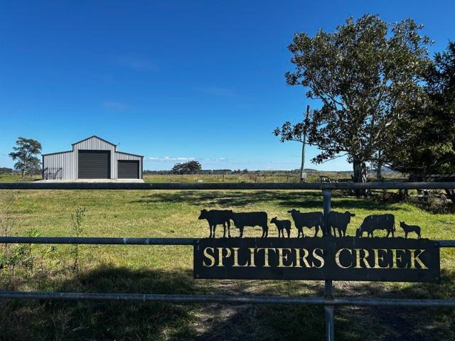 SPLITERS CREEK