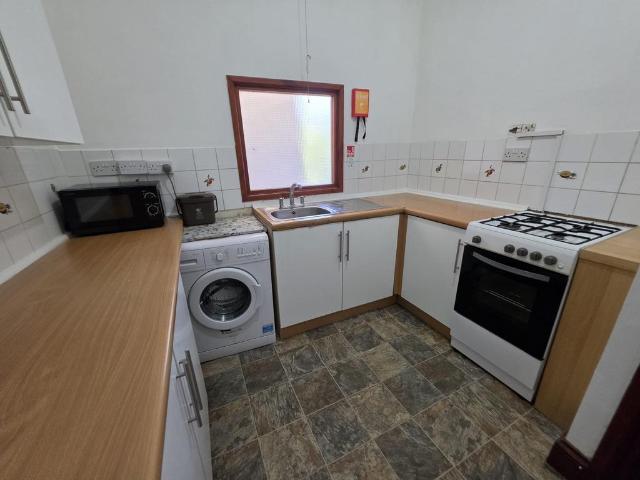 Splott Road, Cardiff CF24 1 bed flat to rent £850 pcm £196 pw